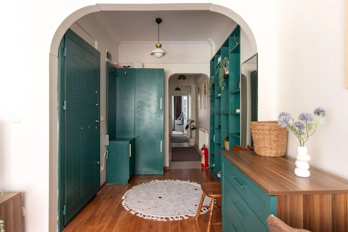 Chic 2Br Gem On Moda Iconic Antiques Street Istanbulská provincie Apartmán