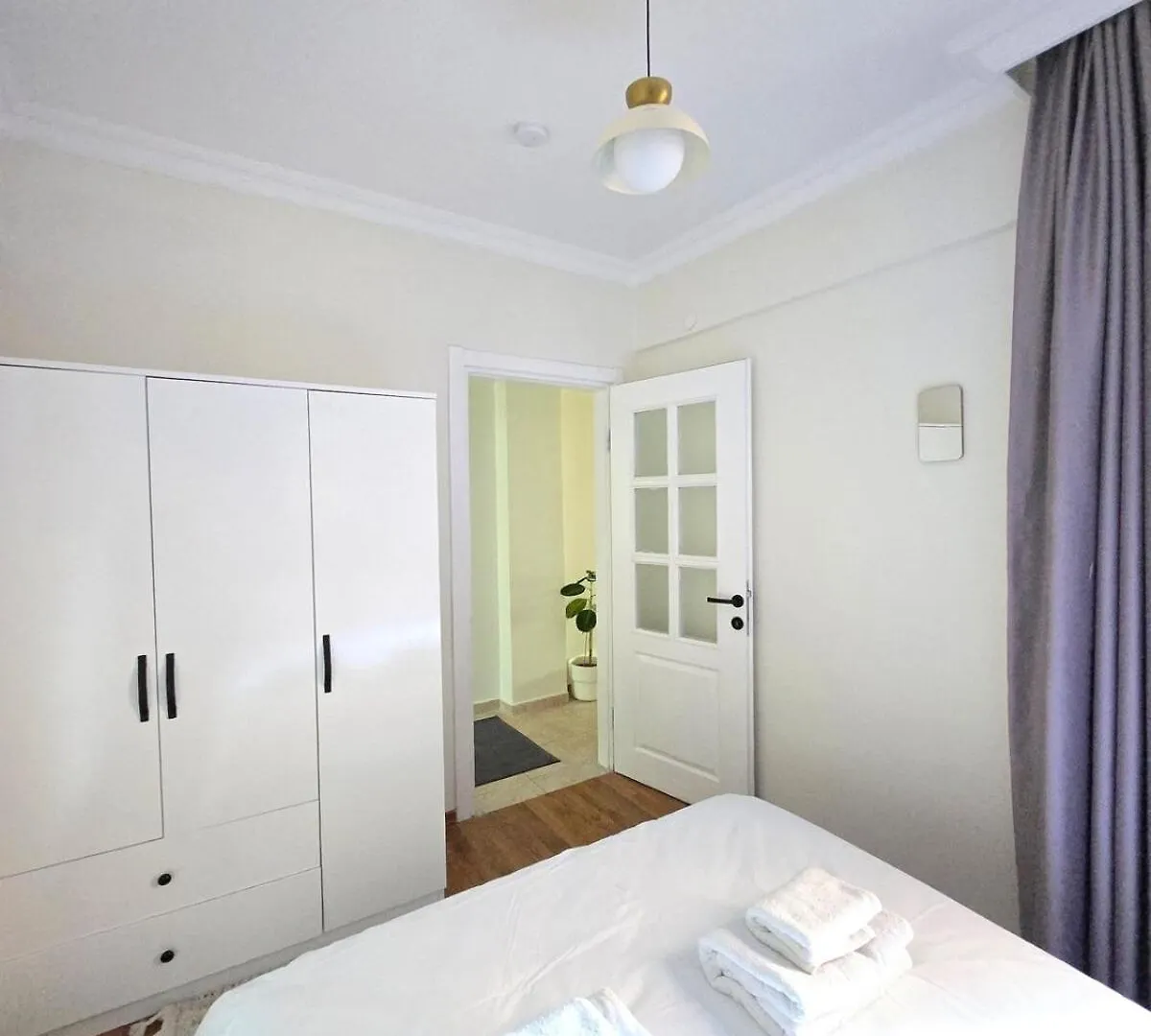 Chic 2Br Gem On Moda Iconic Antiques Street Istanbulská provincie