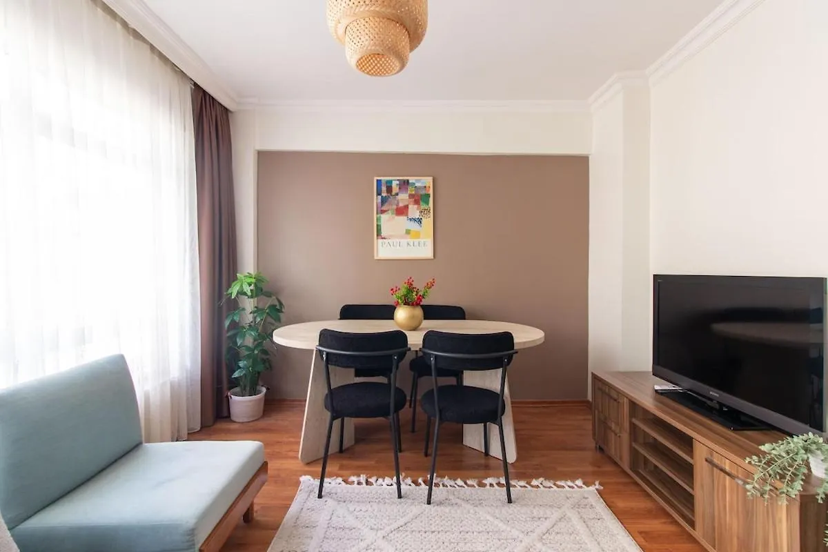 Chic 2Br Gem On Moda Iconic Antiques Street Istanbulská provincie
